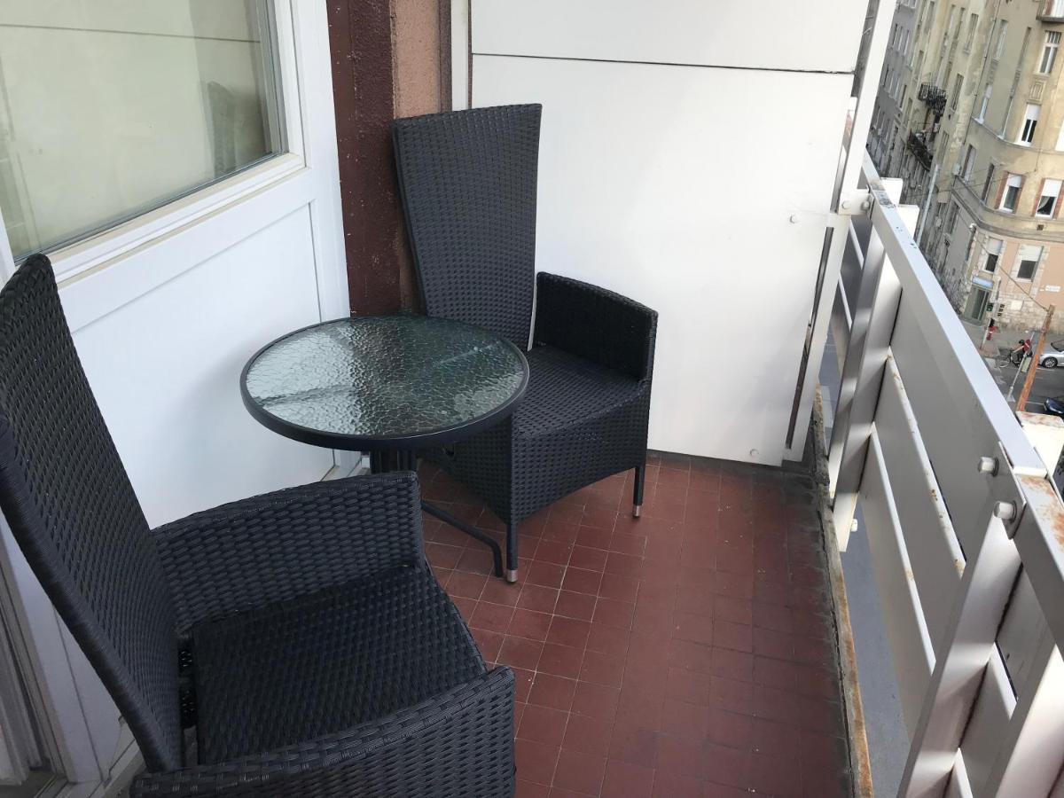 Roland Westnd Apartment *
